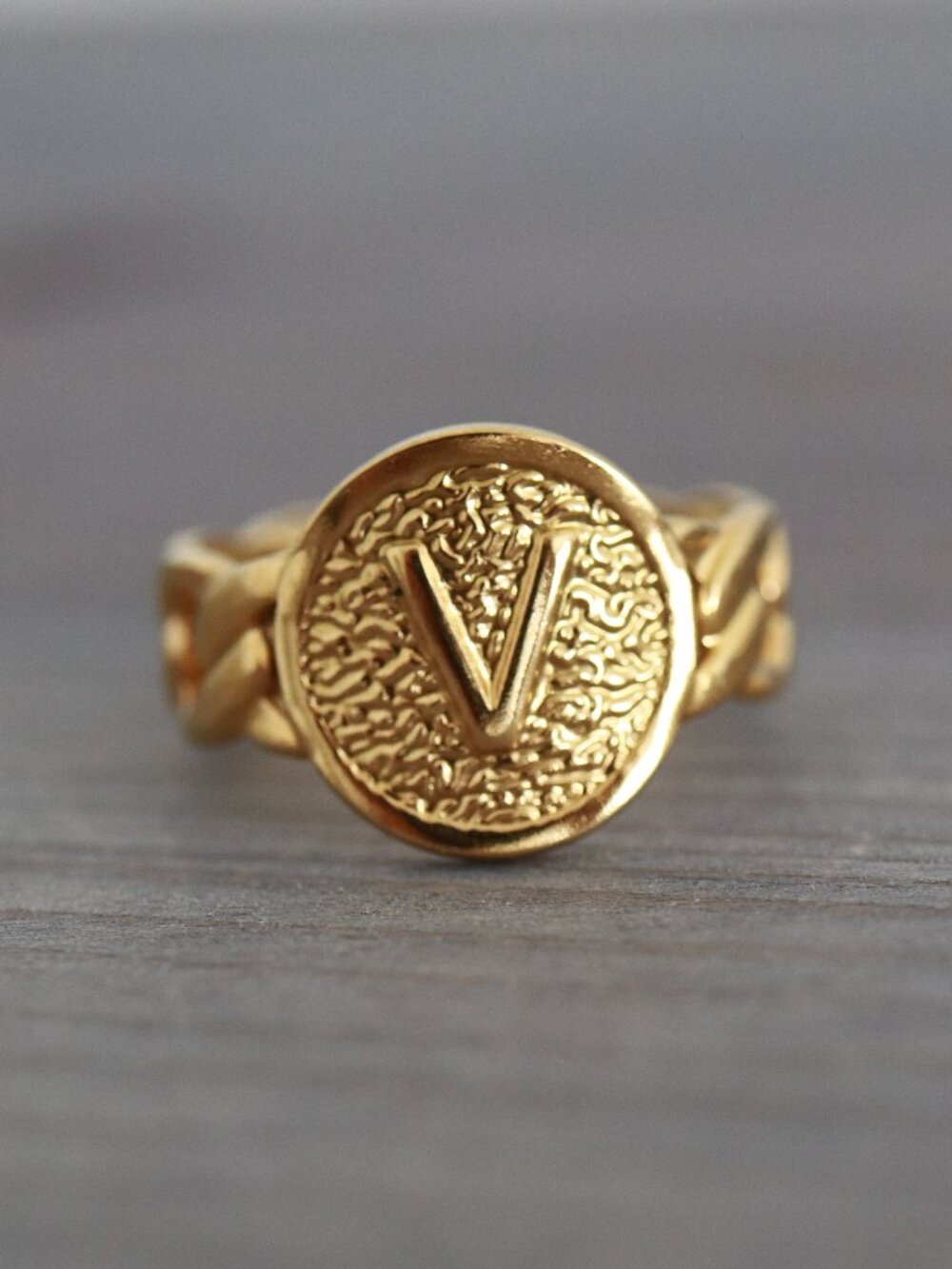 V Cuban Chain Style Wide Cuff Ring 18k Gold Plated Stainless Steel